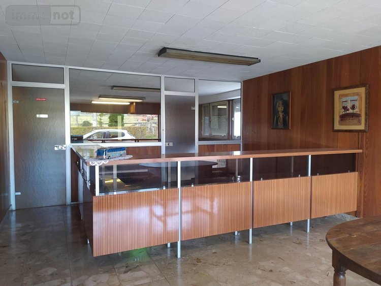 Fonds et murs commerciaux a vendre Tinchebray Bocage 61800 Orne 75 m2  205000 euros