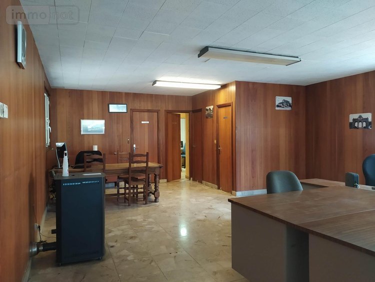 Fonds et murs commerciaux a vendre Tinchebray Bocage 61800 Orne 75 m2  205000 euros