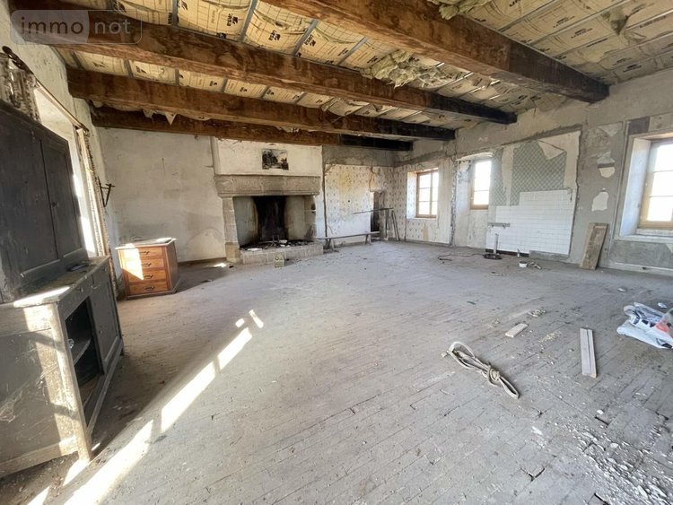 Maison a vendre Vitrac 15220 Cantal 200 m2  233200 euros