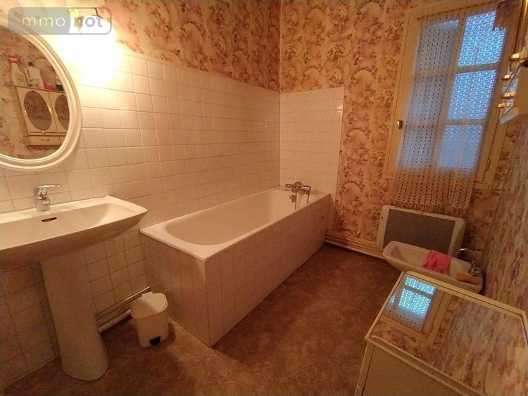 Maison a vendre Maurs 15600 Cantal 164 m2 6 pièces 147000 euros