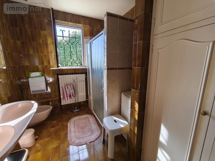 Maison a vendre Montsalvy 15120 Cantal 210 m2 8 pièces 332800 euros