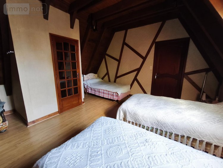Maison a vendre Montsalvy 15120 Cantal 210 m2 8 pièces 332800 euros