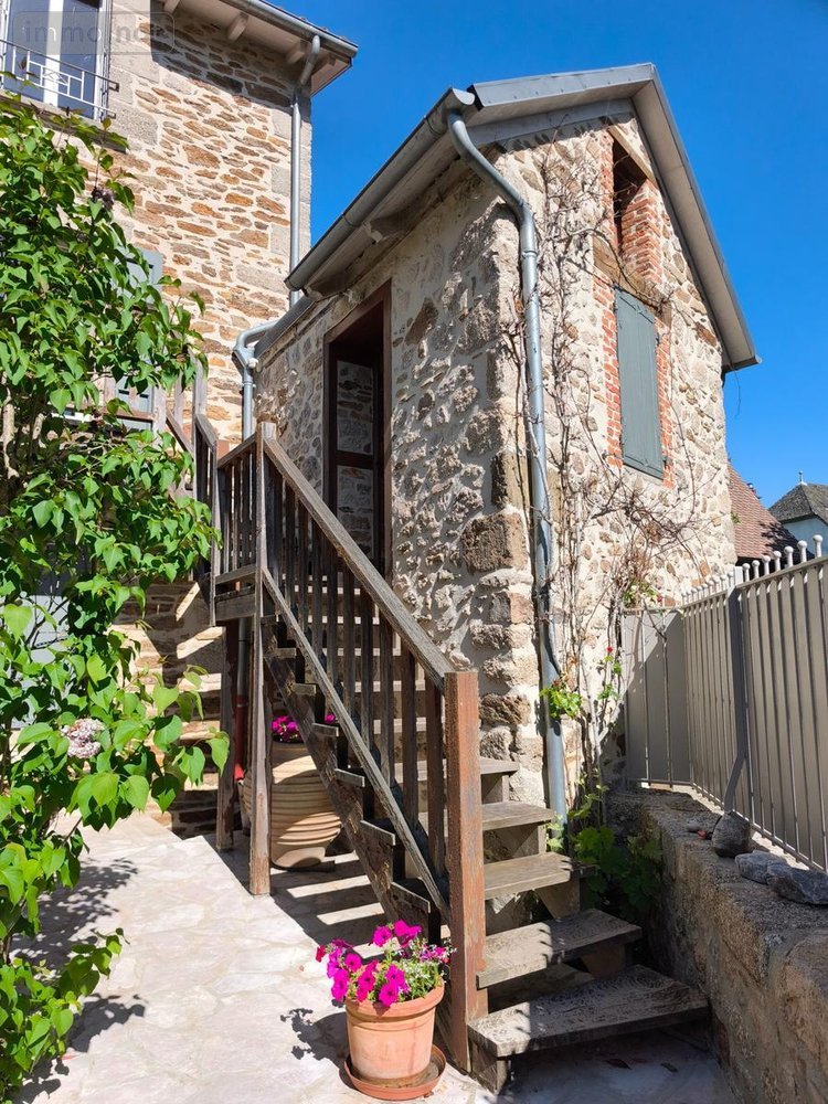 Maison a vendre Vitrac 15220 Cantal 385 m2 11 pièces 463500 euros