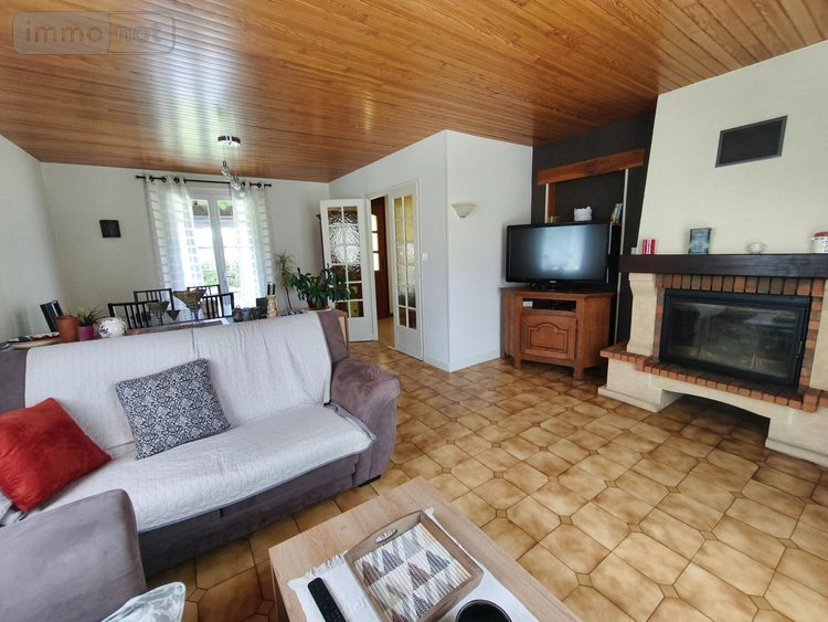 Maison a vendre Leynhac 15600 Cantal 107 m2 6 pièces 165110 euros