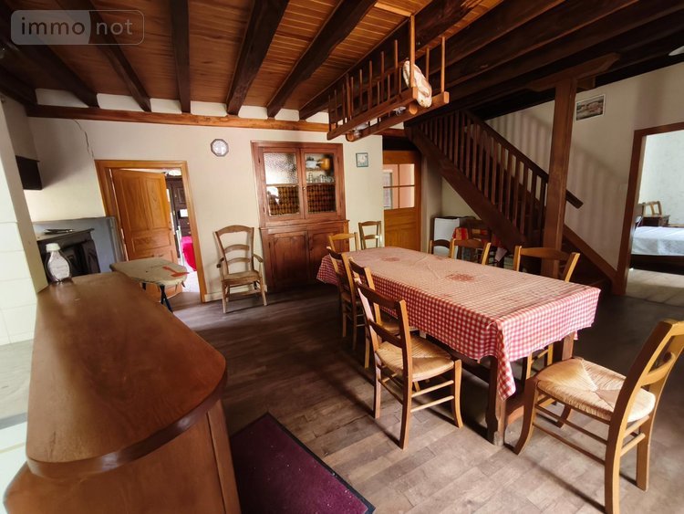 Maison a vendre Le Trioulou 15600 Cantal 142 m2 7 pièces 132500 euros