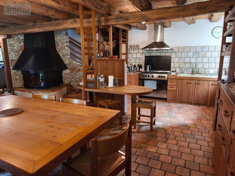 Maison a vendre Arnac 15150 Cantal 206 m2 6 pièces 299425 euros