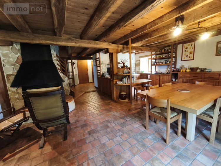 Maison a vendre Arnac 15150 Cantal 206 m2 6 pièces 299425 euros