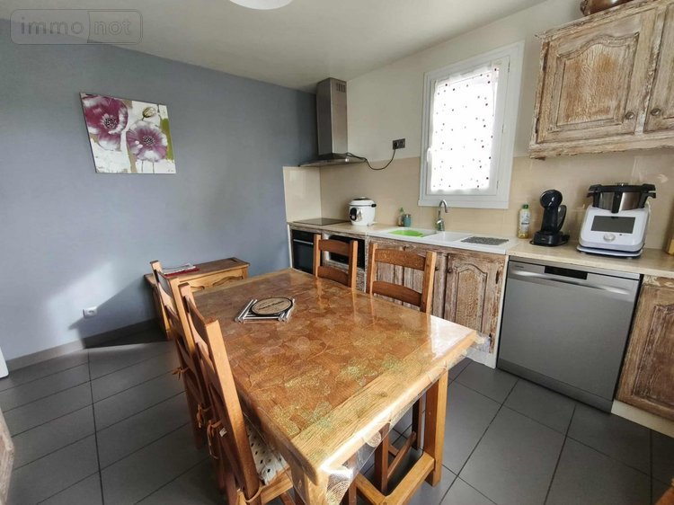 Maison a vendre Le Rouget-Pers 15290 Cantal 96 m2 4 pièces 239200 euros