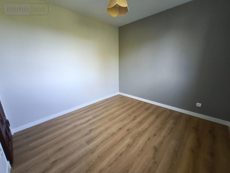 Maison a vendre Glénat 15150 Cantal 186 m2 7 pièces 193325 euros