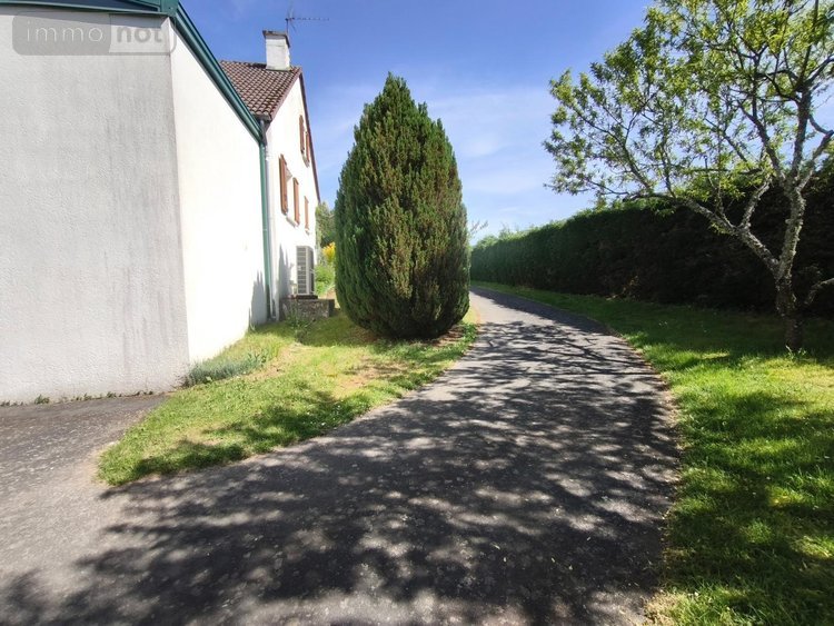 Maison a vendre Glénat 15150 Cantal 186 m2 7 pièces 193325 euros