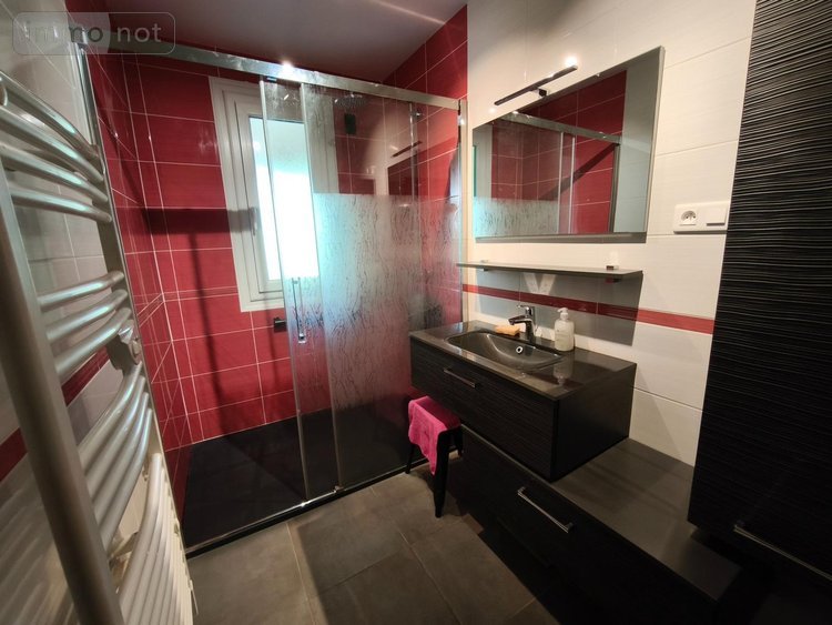 Maison a vendre Glénat 15150 Cantal 186 m2 7 pièces 193325 euros