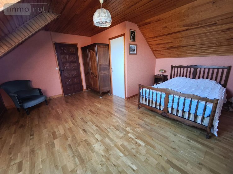 Maison a vendre Glénat 15150 Cantal 186 m2 7 pièces 193325 euros