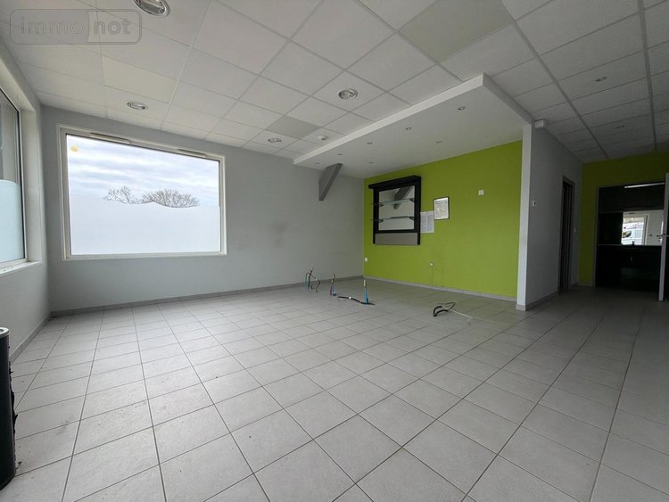 Fonds et murs commerciaux a vendre Bricquebec-en-Cotentin 50260 Manche 266 m2  220800 euros