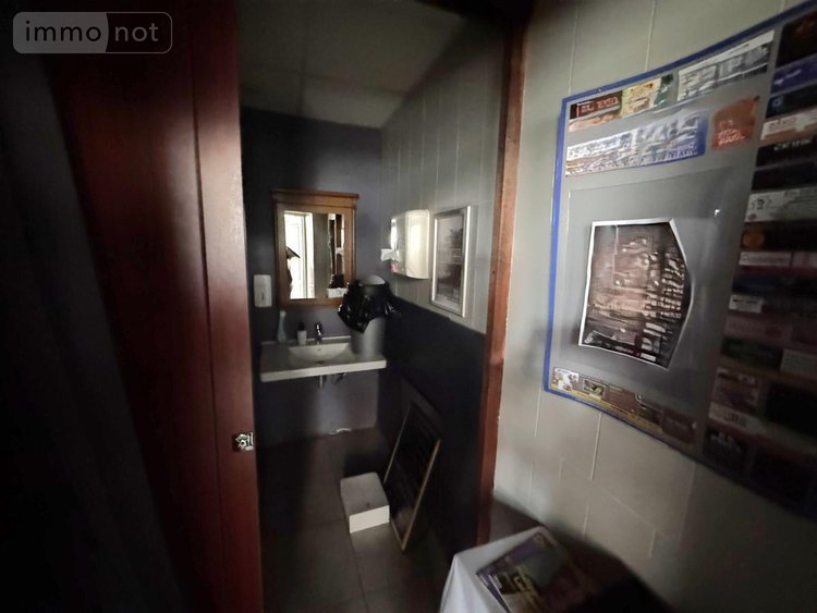 Location fonds et murs commerciaux Cambrai 59400 Nord 178 m2  2271 euros