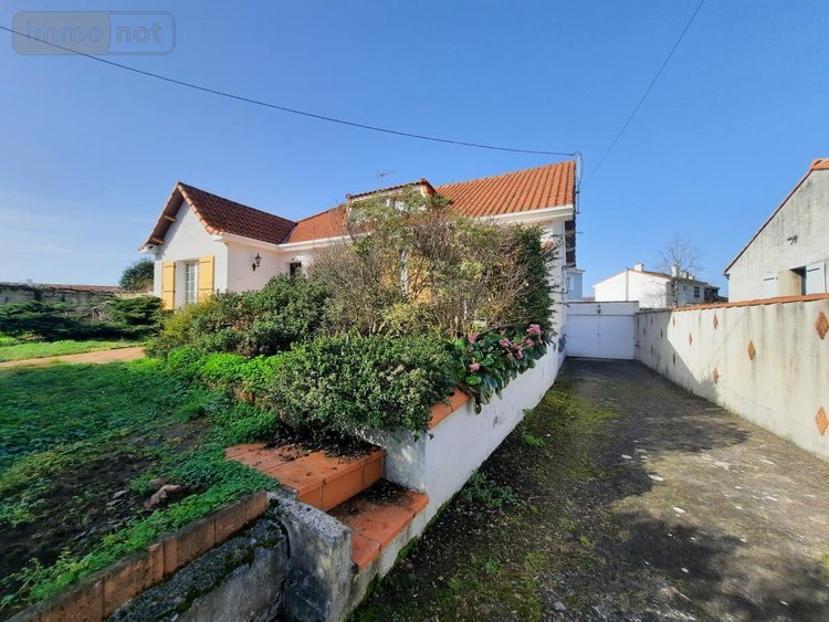 Maison a vendre Challans 85300 Vendée 152 m2 5 pièces 221000 euros
