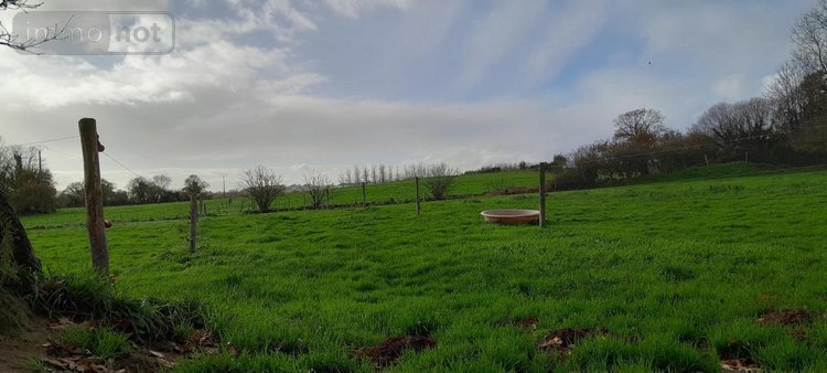 Fonds et murs commerciaux a vendre Saint-Servais 29400 Finistère 1 m2  179350 euros