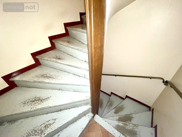 Immeuble a vendre Saint-Chély-d'Apcher 48200 Lozère 115 m2  101000 euros