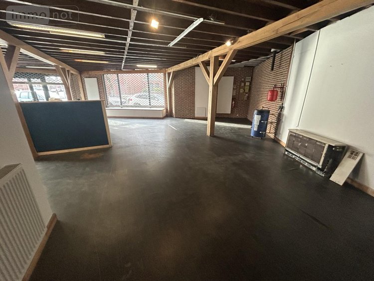 Fonds et murs commerciaux a vendre Cambrai 59400 Nord 202 m2  225300 euros