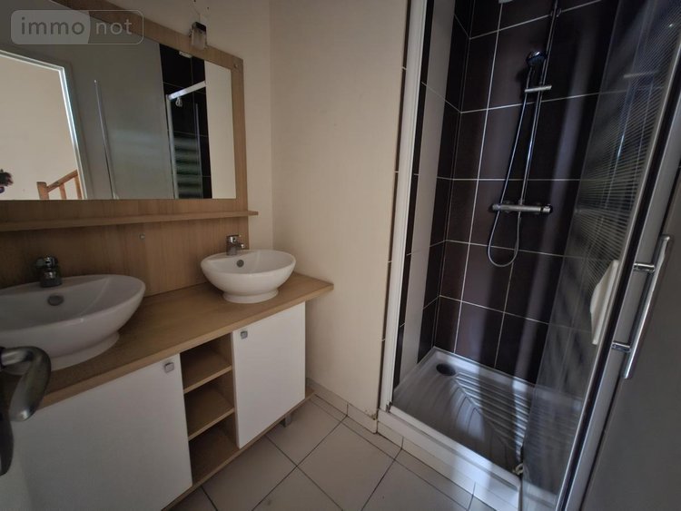 Immeuble a vendre Saintes 17100 Charente-Maritime 332 m2  462000 euros