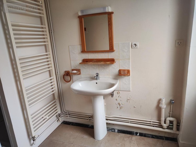 Location appartement Jeumont 59460 Nord 47 m2  650 euros