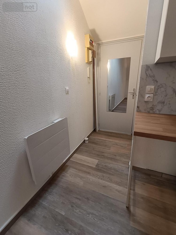 Location appartement Le Neubourg 27110 Eure 21 m2 1 pièce 423 euros