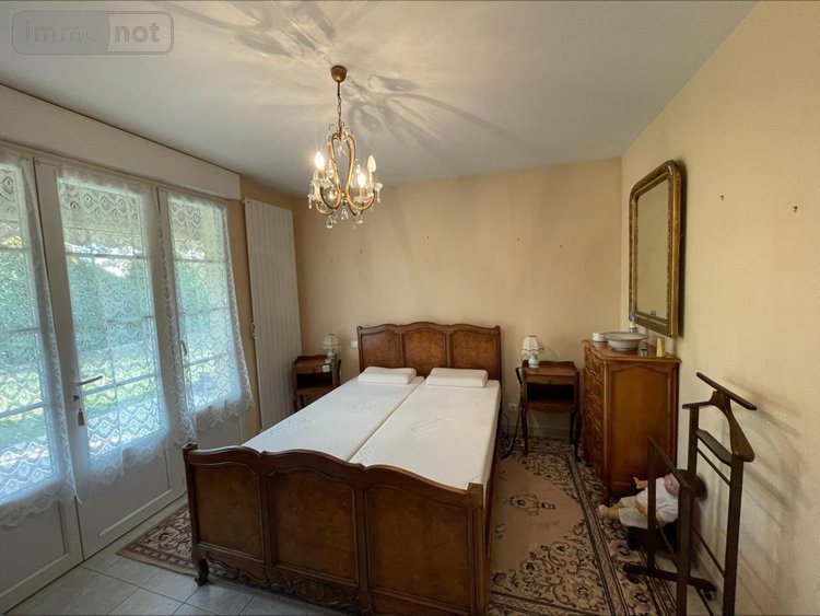 Maison a vendre Bourg-en-Bresse 01000 Ain 220 m2 7 pièces 320000 euros