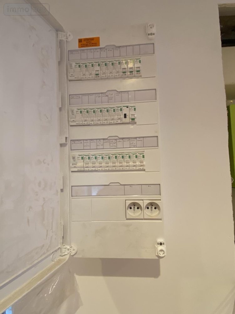 Maison a vendre Uzel 22460 Côtes-d'Armor 178 m2 6 pièces 124254 euros