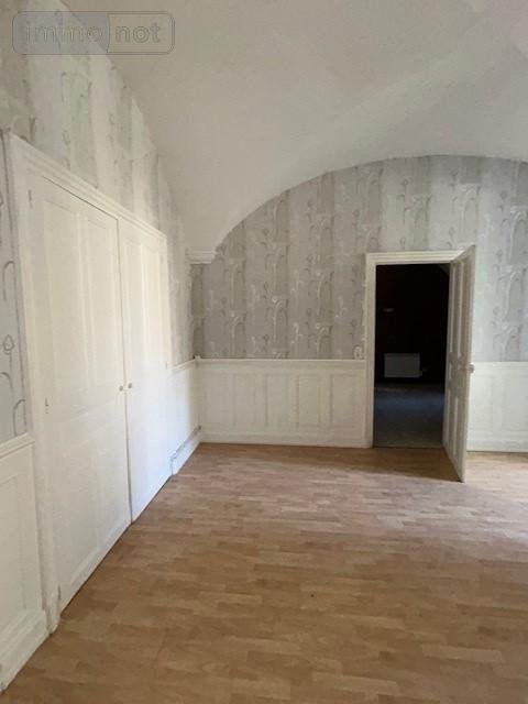 Appartement a vendre Thiers 63300 Puy-de-Dôme 77 m2 4 pièces 37000 euros