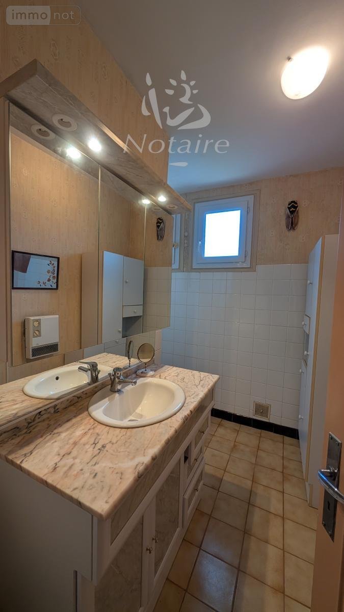 Maison a vendre Landivisiau 29400 Finistère 150 m2  179100 euros