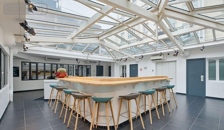 Immeuble a vendre Paris 17e arrondissement 75017 Paris 1096 m2  7900000 euros