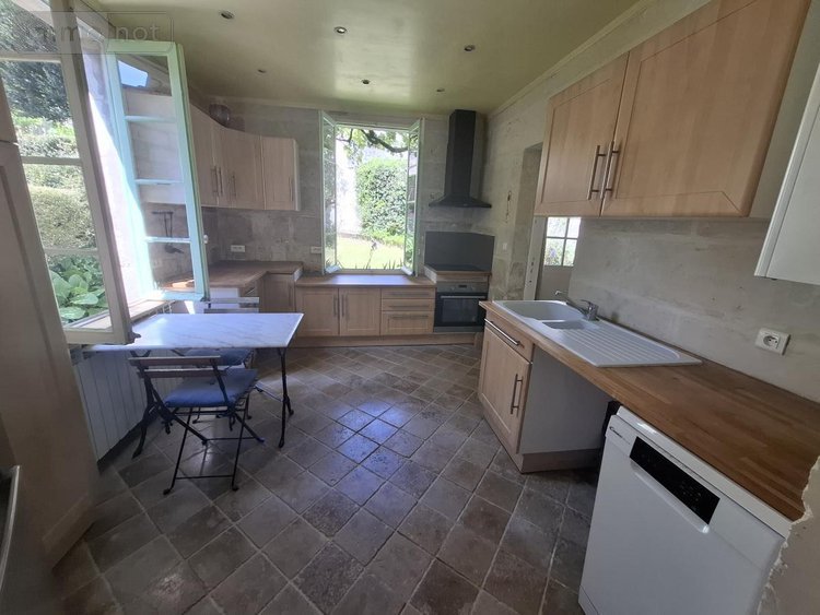 Maison a vendre Saintes 17100 Charente-Maritime 350 m2 13 pièces 988000 euros