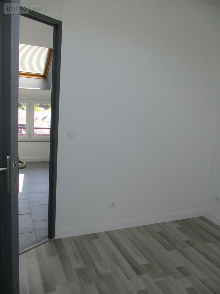 Location appartement Brionne 27800 Eure 38 m2  503 euros