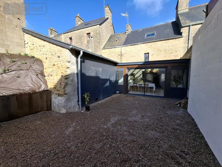 Maison a vendre Saint-Pierre-Église 50330 Manche 122 m2 4 pièces 272480 euros