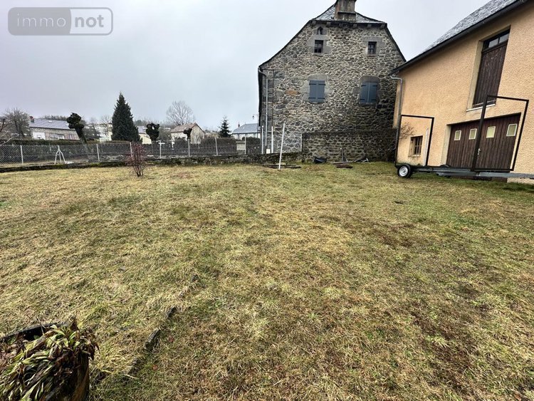 Maison a vendre Paulhac 15430 Cantal 154 m2  106000 euros