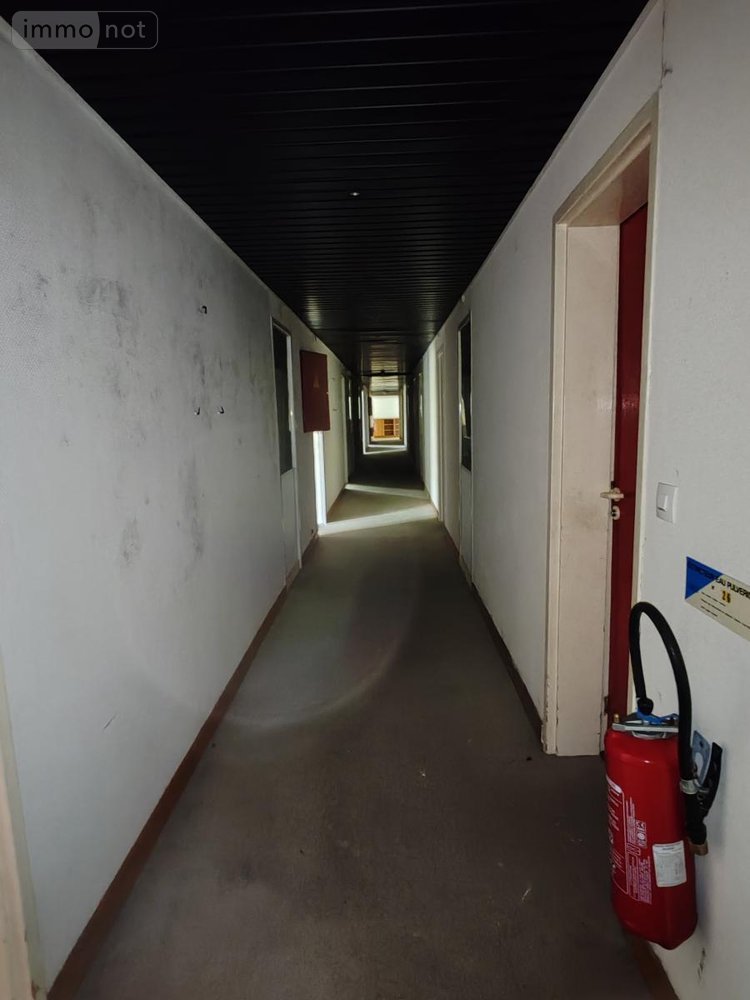 Immeuble a vendre Plounéour-Ménez 29410 Finistère 250 m2  121210 euros