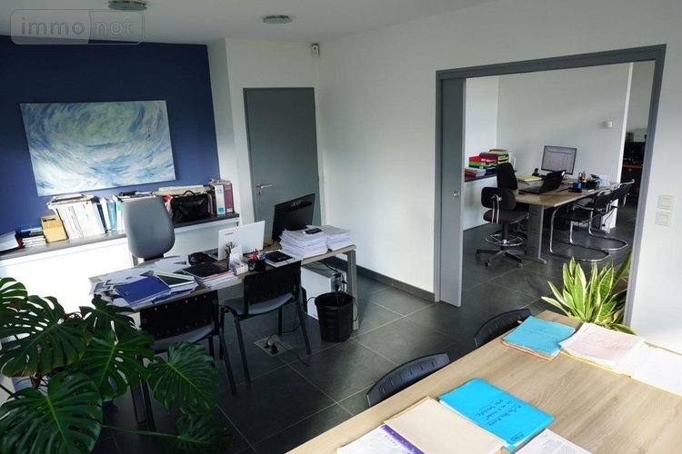 Fonds et murs commerciaux a vendre Merlevenez 56700 Morbihan 79 m2  224180 euros