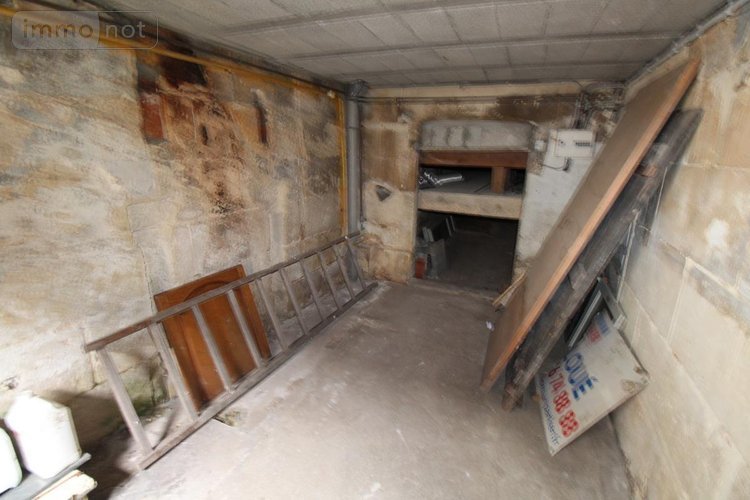 Immeuble a vendre Saintes 17100 Charente-Maritime 85 m2  236070 euros