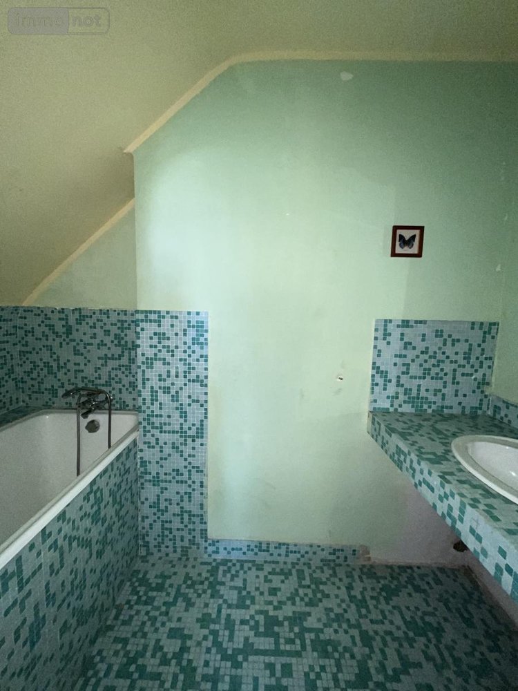 Maison a vendre Évron 53600 Mayenne 134 m2 6 pièces 188550 euros