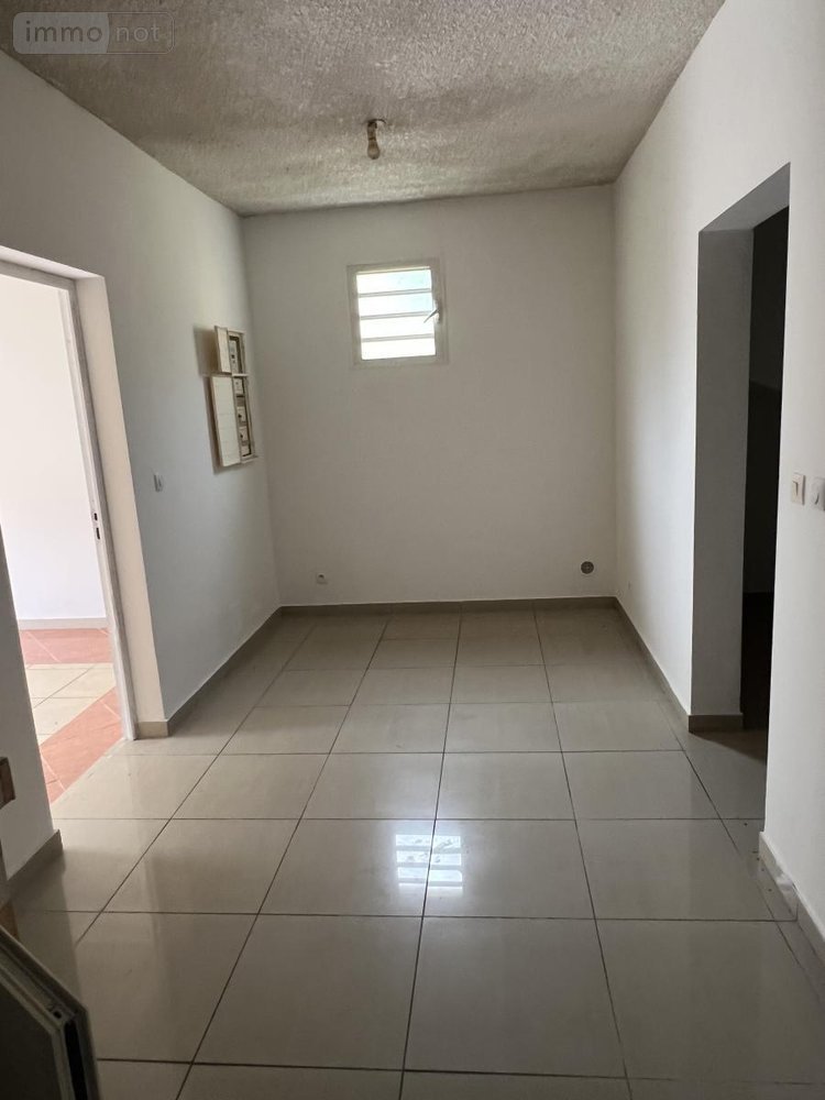 Maison a vendre Saint-Pierre 97410 Réunion 98 m2 4 pièces 298000 euros
