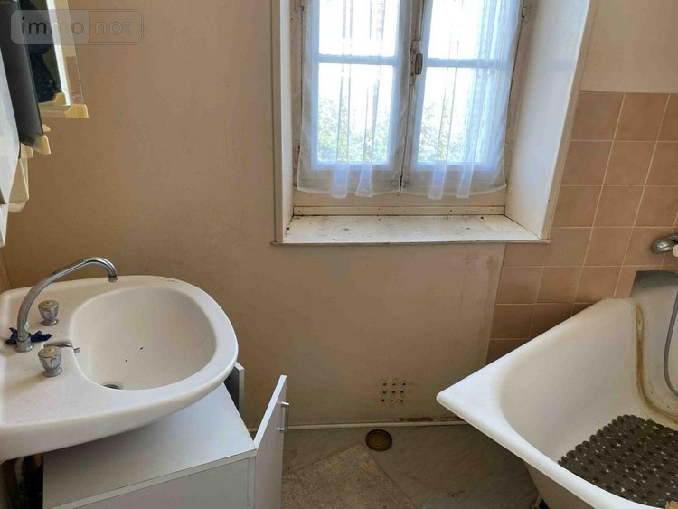 Maison a vendre Crocy 14620 Calvados 150 m2 8 pièces 127100 euros