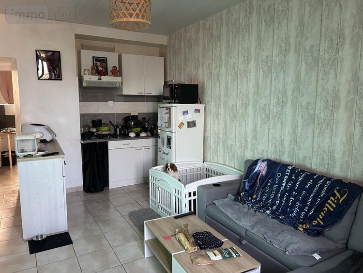 Immeuble a vendre Saint-Agathon 22200 Côtes-d'Armor 194 m2  365600 euros