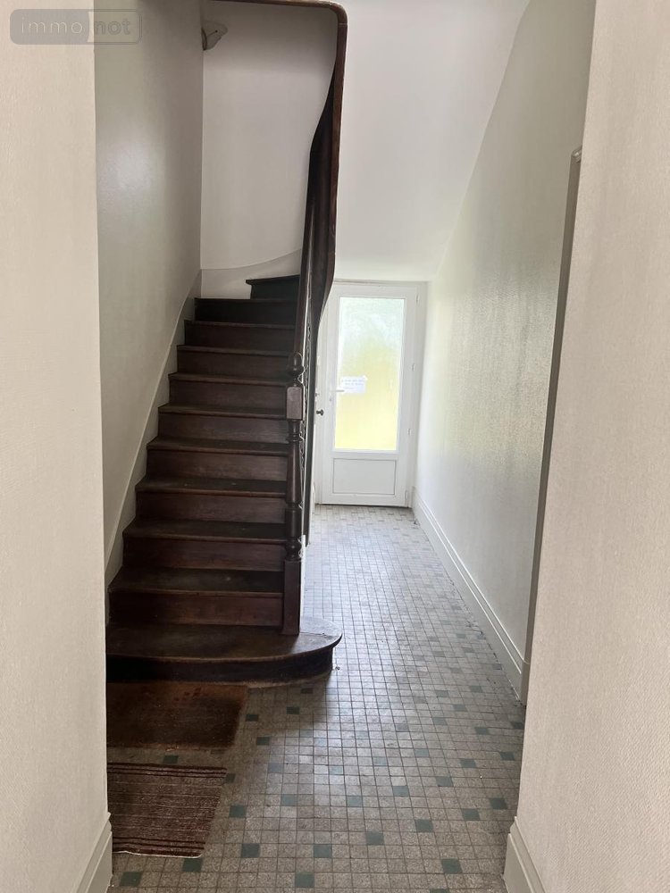 Appartement a vendre Angers 49000 Maine-et-Loire 28 m2 1 pièce 125500 euros