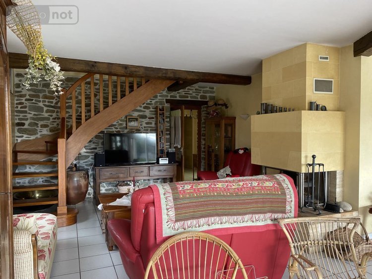 Maison a vendre La Chèze 22210 Côtes-d'Armor 163 m2 8 pièces 249648 euros
