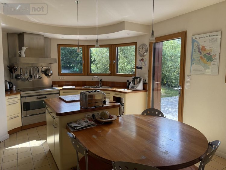 Maison a vendre Loudéac 22600 Côtes-d'Armor 256 m2  572110 euros