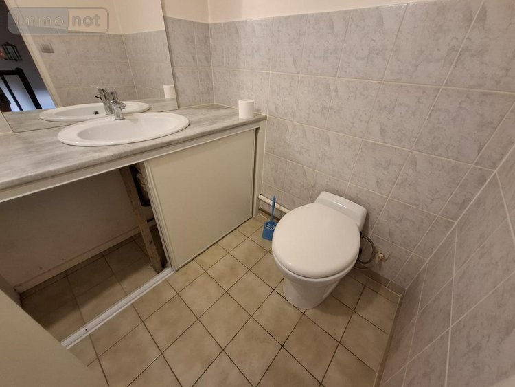 Immeuble a vendre Saintes 17100 Charente-Maritime 174 m2  251808 euros