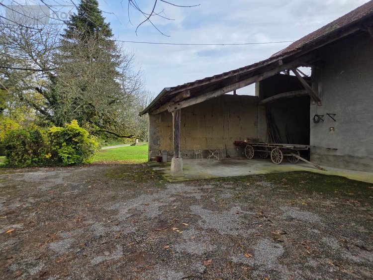 Maison a vendre Groslée Saint Benoit 01300 Ain 200 m2 7 pièces 219000 euros