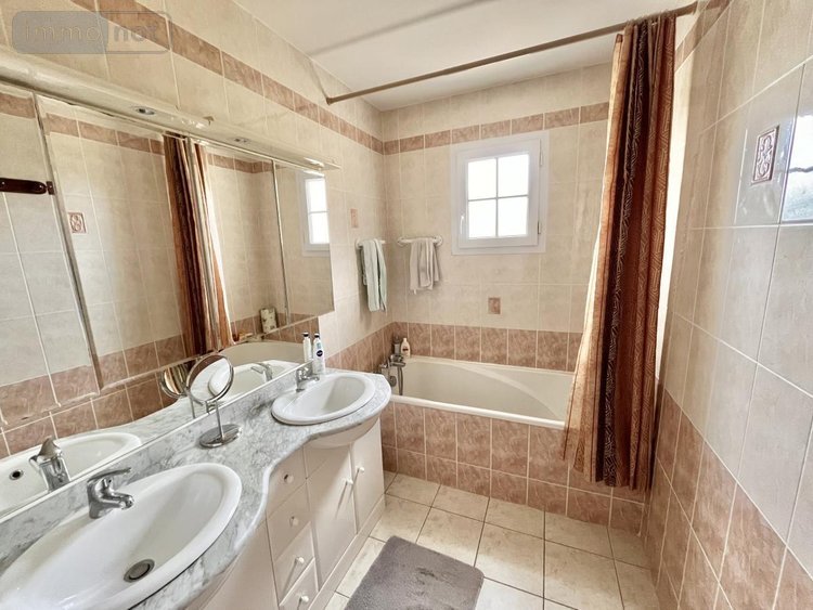 Maison a vendre Mauges-sur-Loire 49620 Maine-et-Loire 138 m2 5 pièces 309920 euros