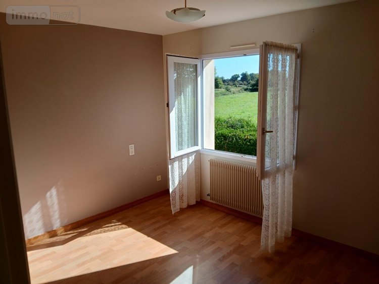 Location maison Commequiers 85220 Vendée 133 m2  1040 euros