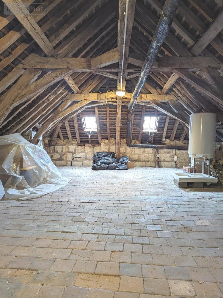 Fonds et murs commerciaux a vendre Sainte-Maure-de-Touraine 37800 Indre-et-Loire 180 m2  235500 euros