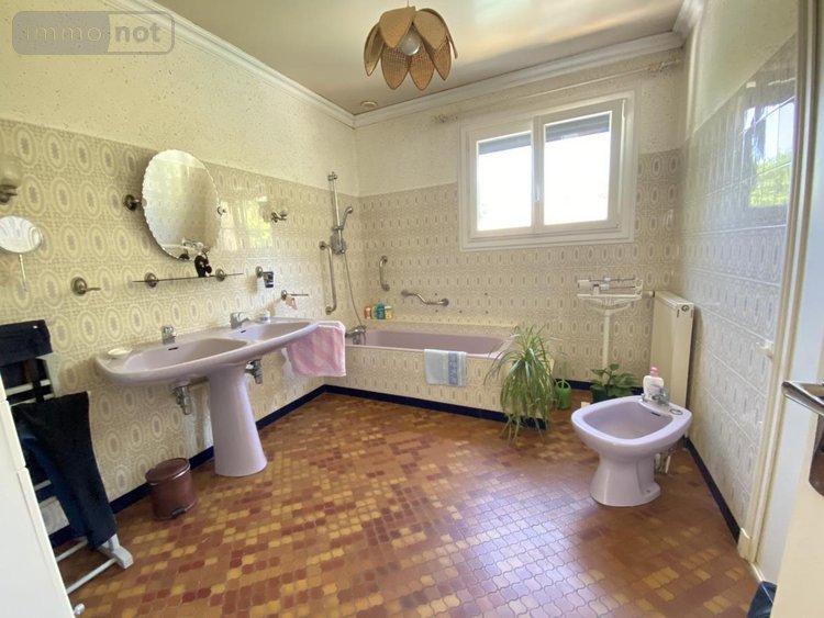 Maison a vendre Loudéac 22600 Côtes-d'Armor 245 m2 8 pièces 358800 euros